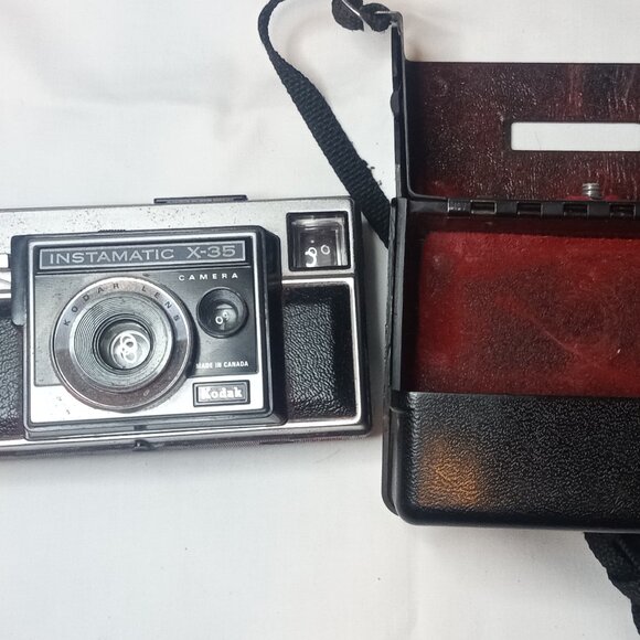 Kodak Instamatic X-35 Camera W/ Neck Strap & Hard Case Canada Made Untested Vntg - Picture 3 of 9